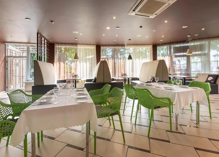 Spare And Bowling Hotell Riga